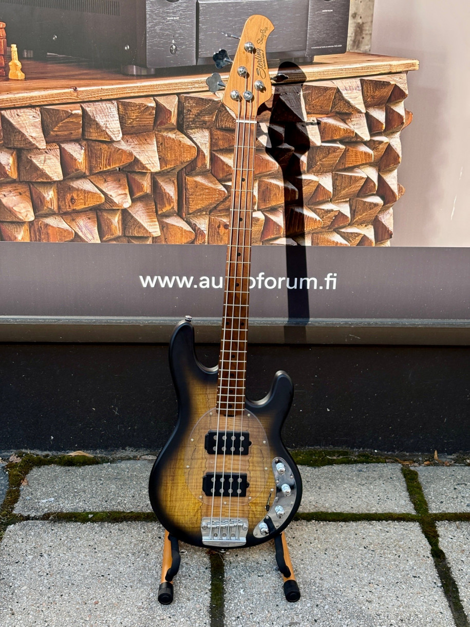 Käytetty Sterling By Music Man StingRay RAY34HHSM, Natural Burl Satin sähköbasso