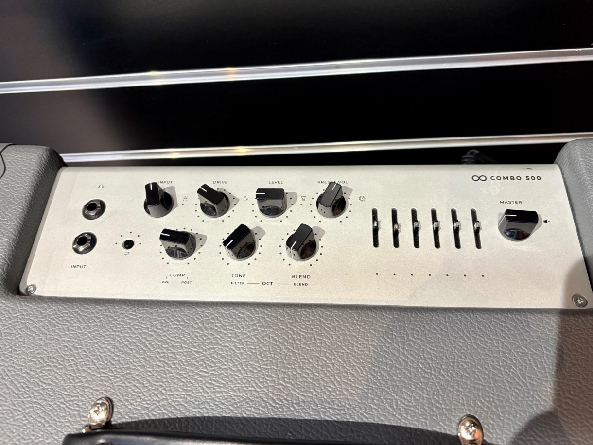 Käytetty Darkglass Infinity 112 Digital Combo 500w