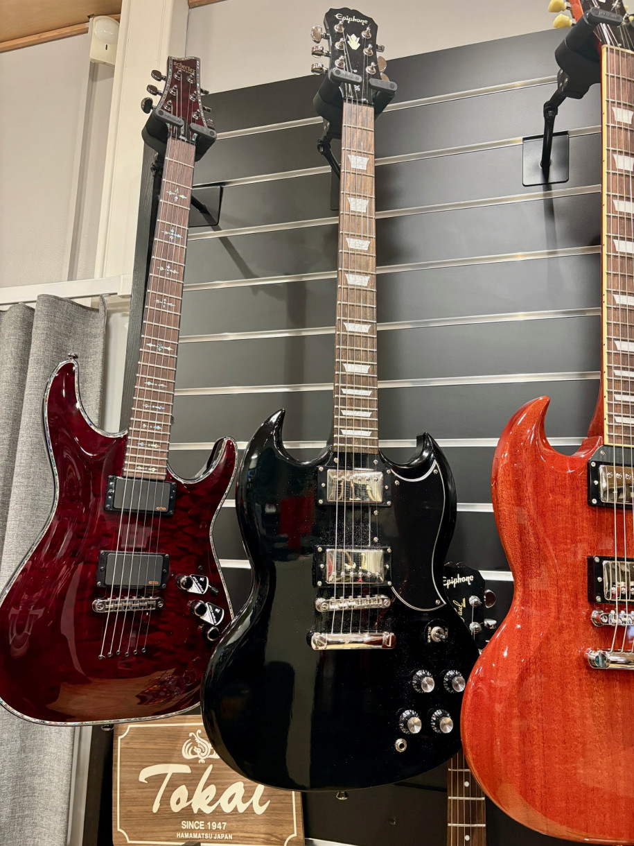 Käytetty Epiphone SG Ebony sähkökitara 