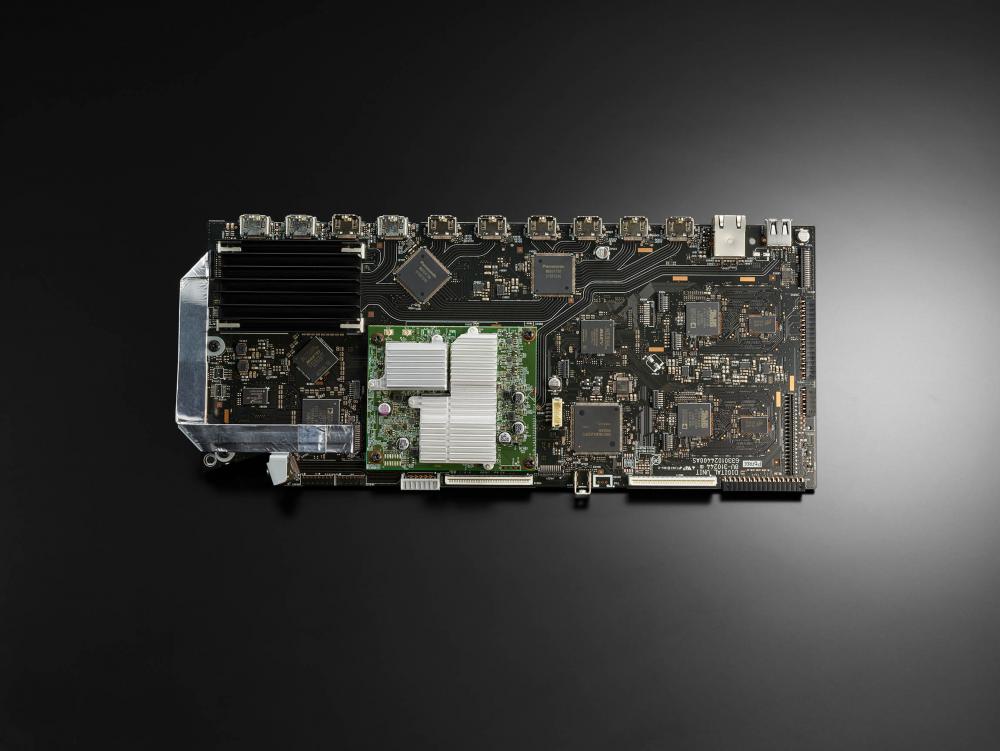 Denon SPK611 HDMI-päivityssarja AVC-X8500H vahvistimelle Denon SPK611 HDMI-päivityssarja AVC-X8500H vahvistimelle