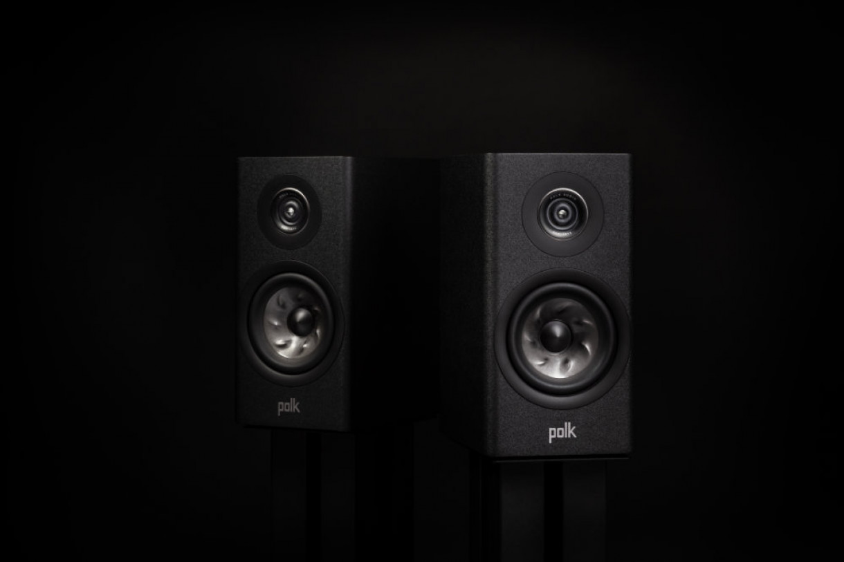 Demo Polk Audio R100 jalustakaiutinpari, musta Demo Polk Audio R100 jalustakaiutinpari, musta