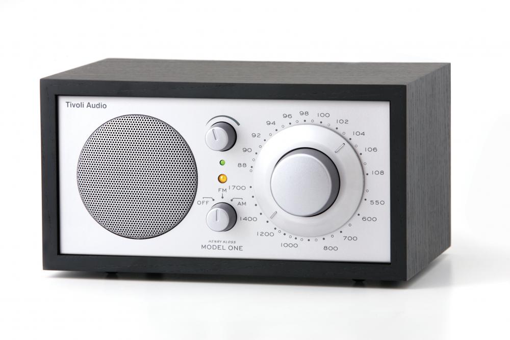 Tivoli Audio Model One Black/Silver