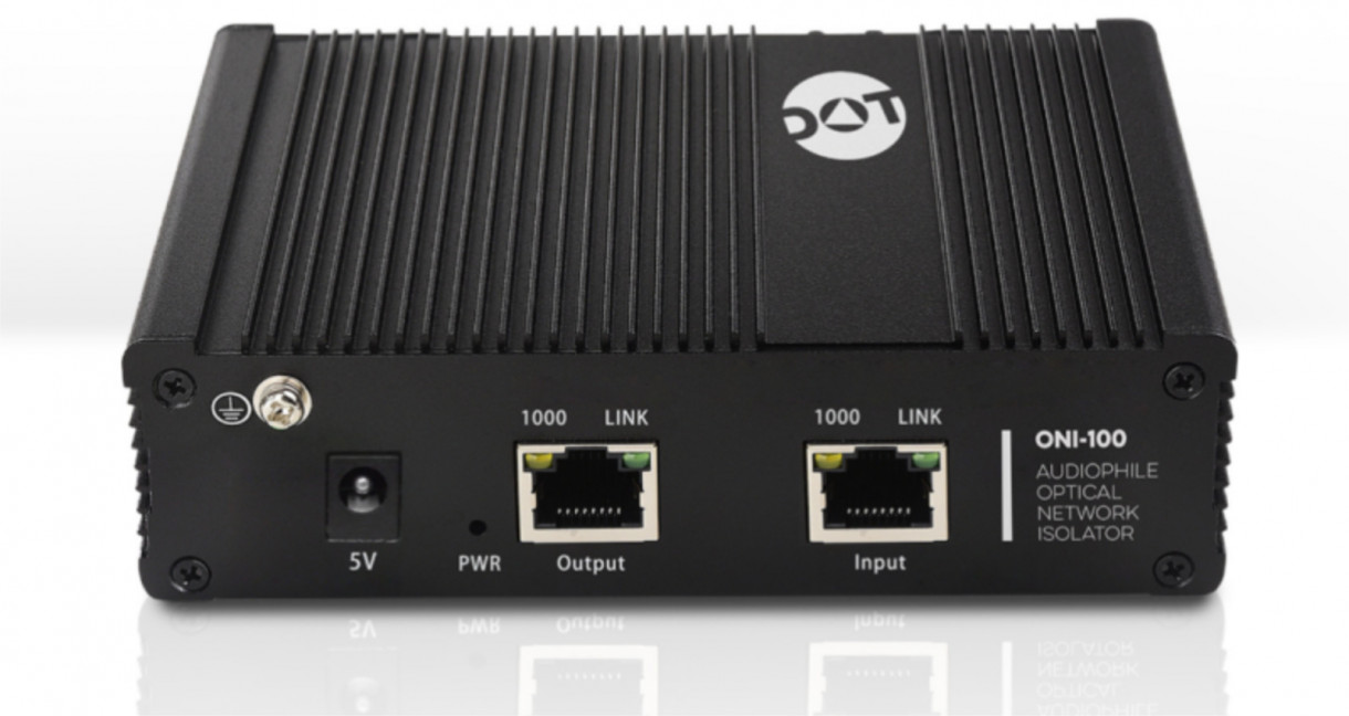 ADOT ONI-100 optinen erotin ethernet-laitteille