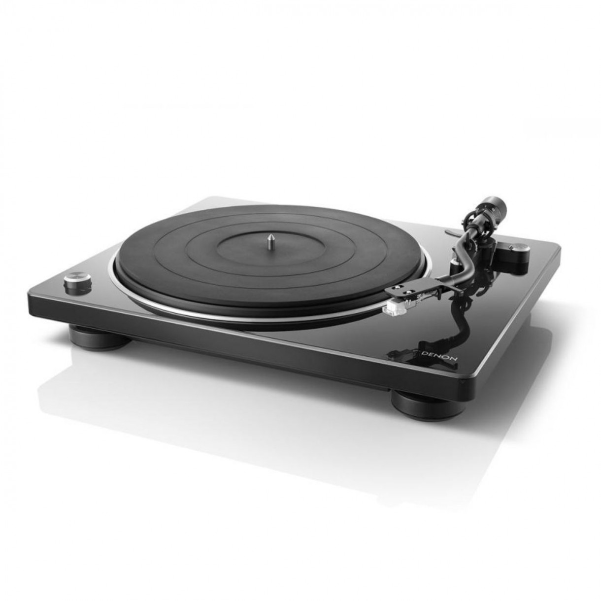 Denon DP-400 levysoitin, musta Denon DP-400 levysoitin, musta