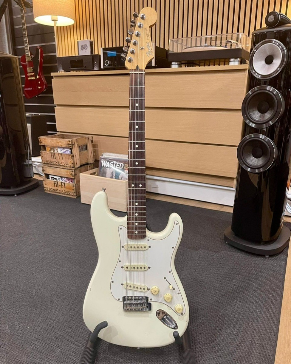 Käytetty Fender Stratocaster Mexico