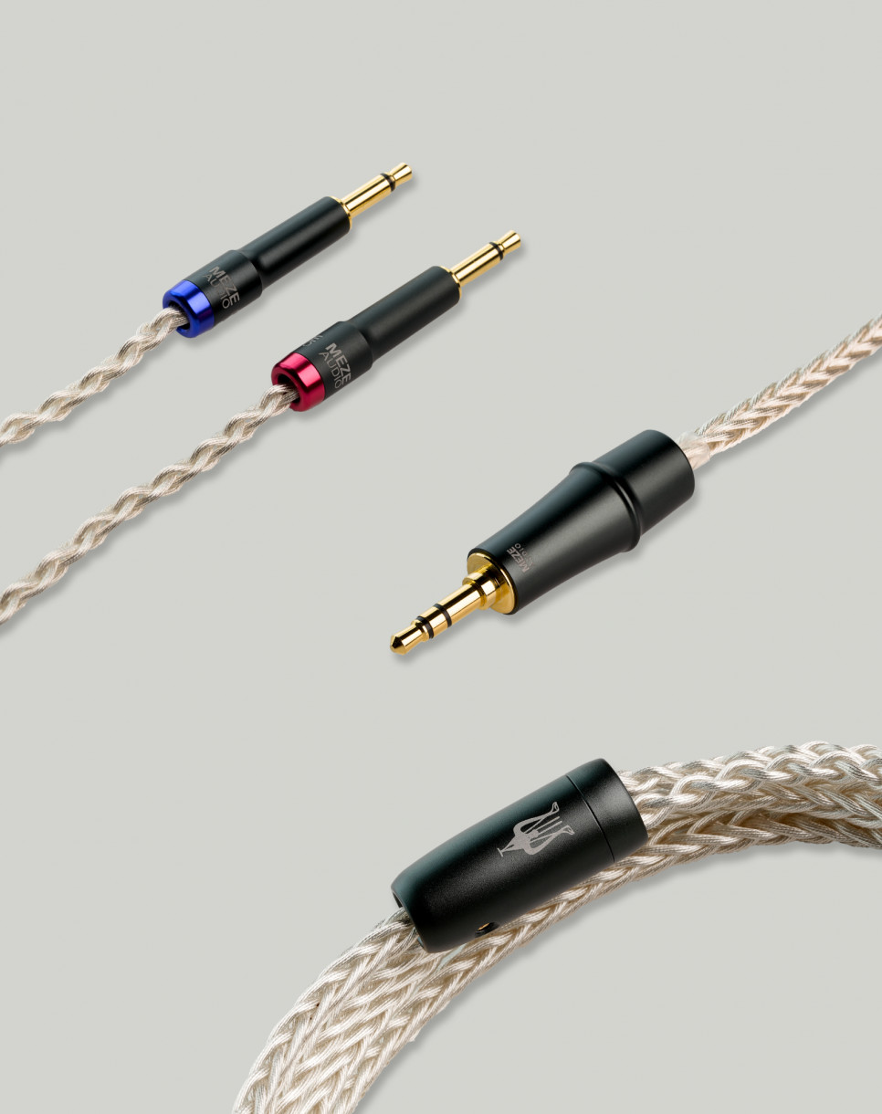 Premium mono 3.5 mm - 3.5 mm stereoplugi PCUHD kuulokekaapeli, hopeoitu Premium mono 3.5 mm - 3.5 mm stereoplugi PCUHD kuulokekaapeli, hopeoitu