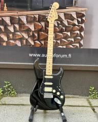 Fender AM Perf Strat HSS MN Black sähkökitara