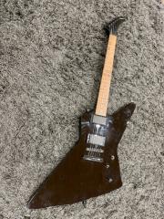 Käytetty Epiphone Limited Edition Custom Shop Explorer Black sähkökitara ja suojapussi