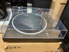 Käytetty Dual CS429 levysoitin