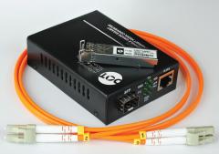 ADOT MC02 SFP-kuituadapterisarja