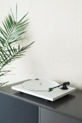 Pro-Ject Primary E Acryl levysoitin, mattavalkoinen Pro-Ject Primary E Acryl levysoitin, mattavalkoinen